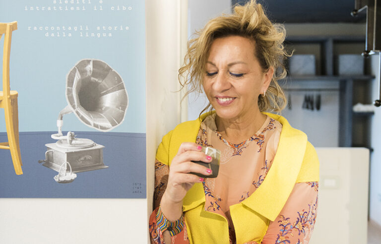 Cristina host de La Casa 570